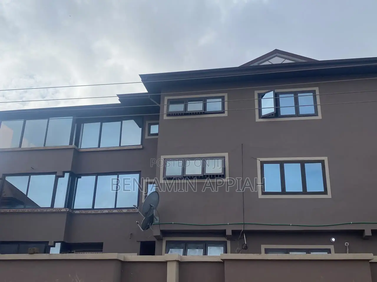 2bdrm Apartment in Pearl’S Apartment, Last Stop for rent