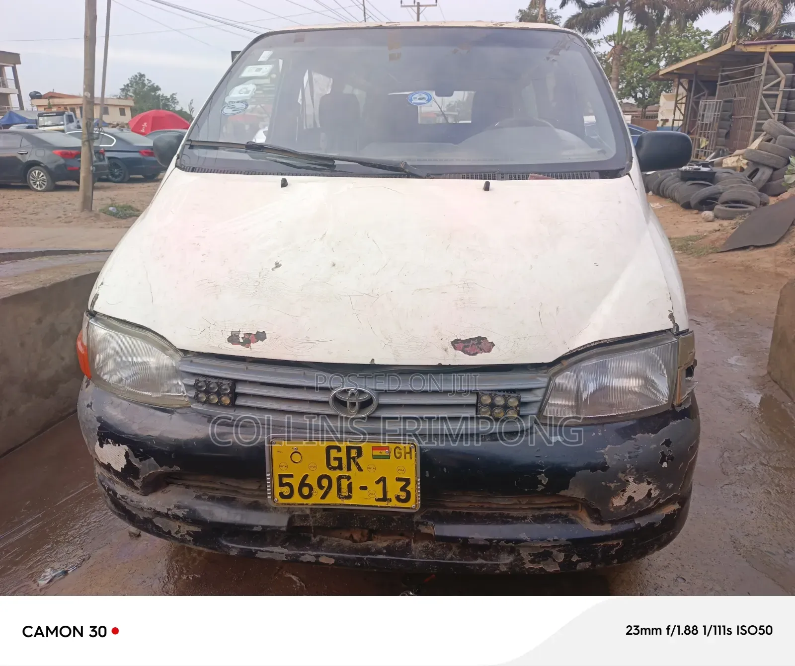 Toyota HiAce 2002 White