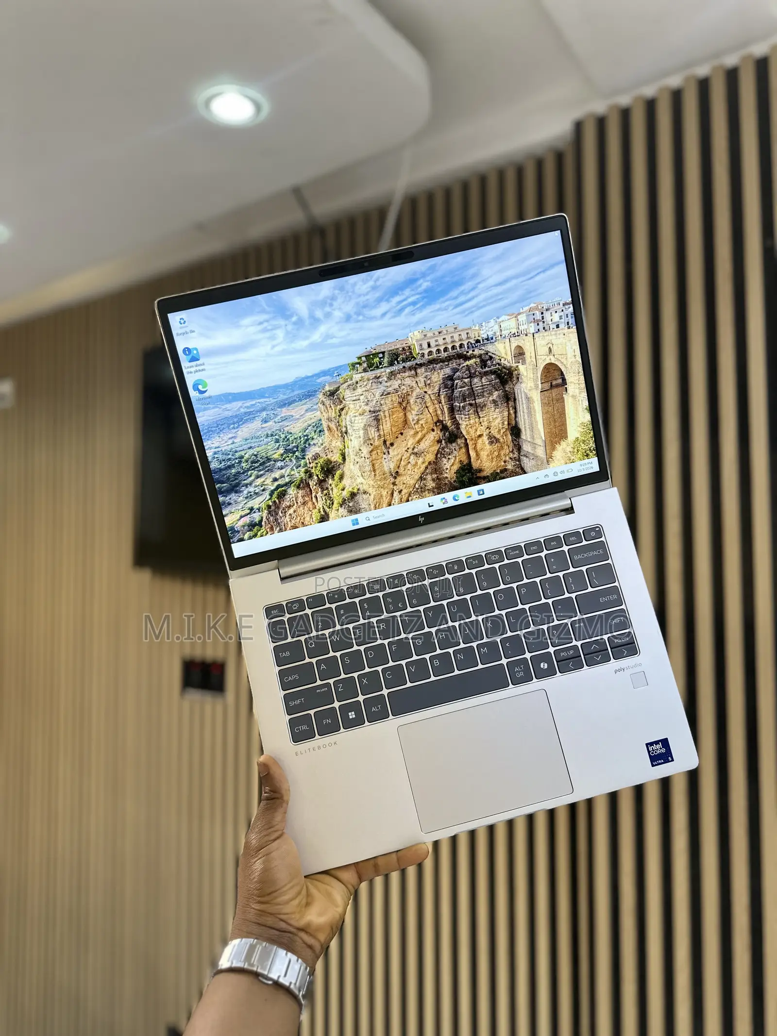 New Laptop HP EliteBook 640 G11 16GB Intel Core Ultra 5 SSD 512GB