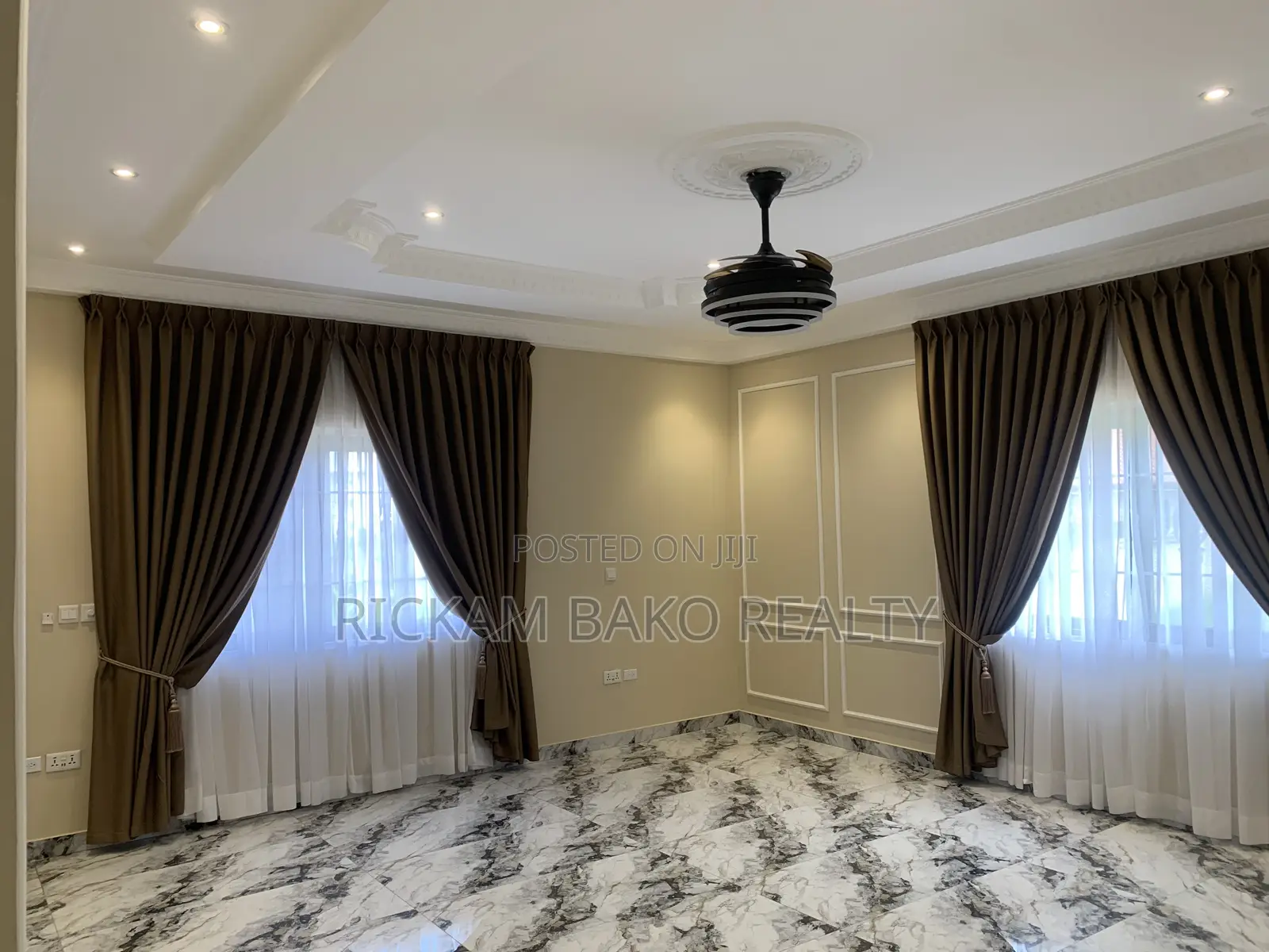 5bdrm House in Abokobi for rent
