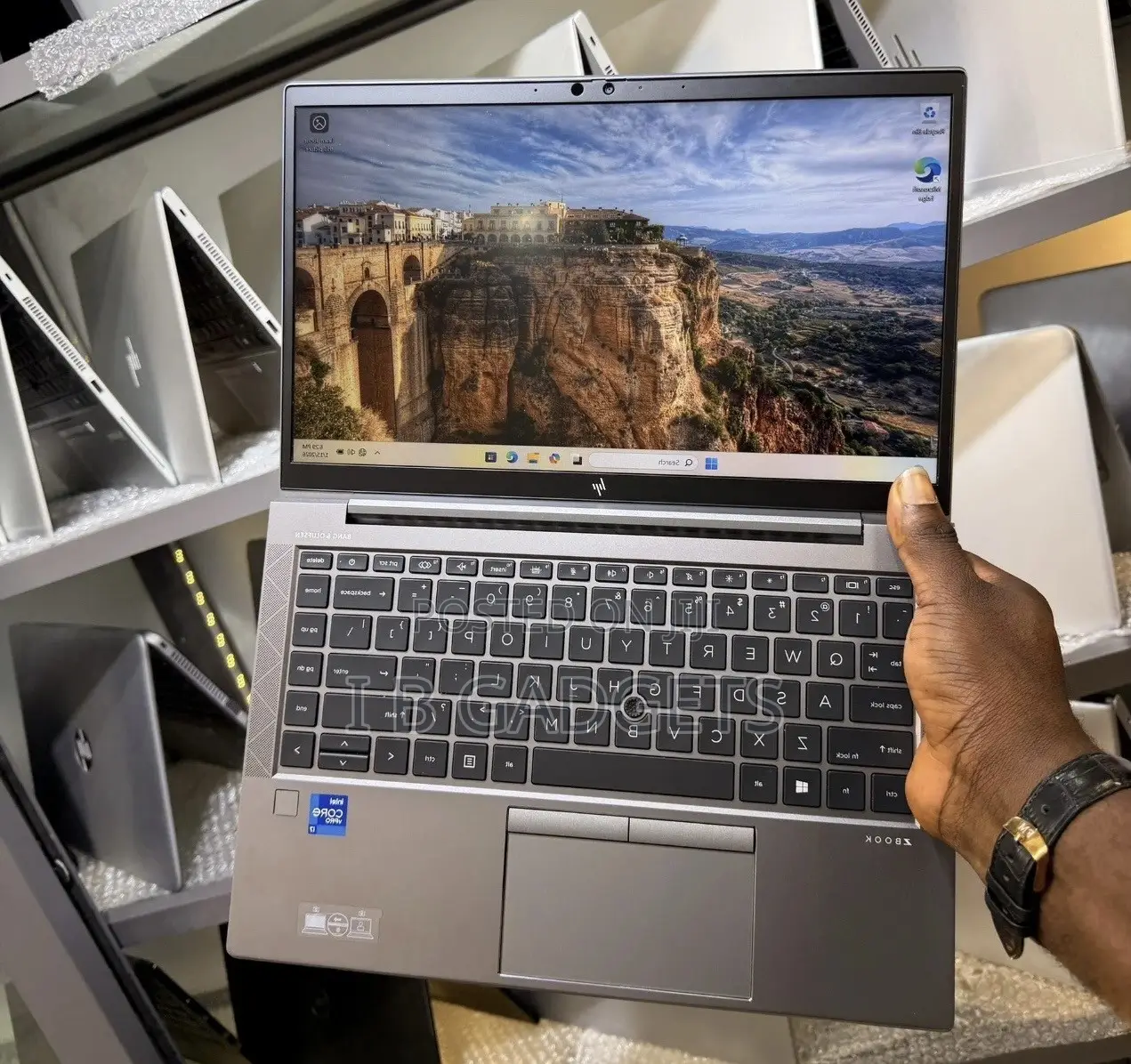Laptop HP ZBook Firefly 14 G7 16GB Intel Core i7 SSD 256GB