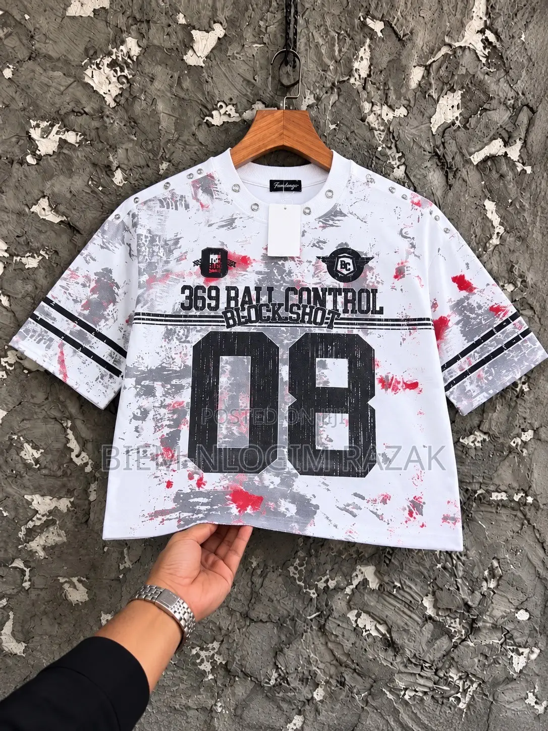Quality Hellstar Crop Tshirt Available in Stock
