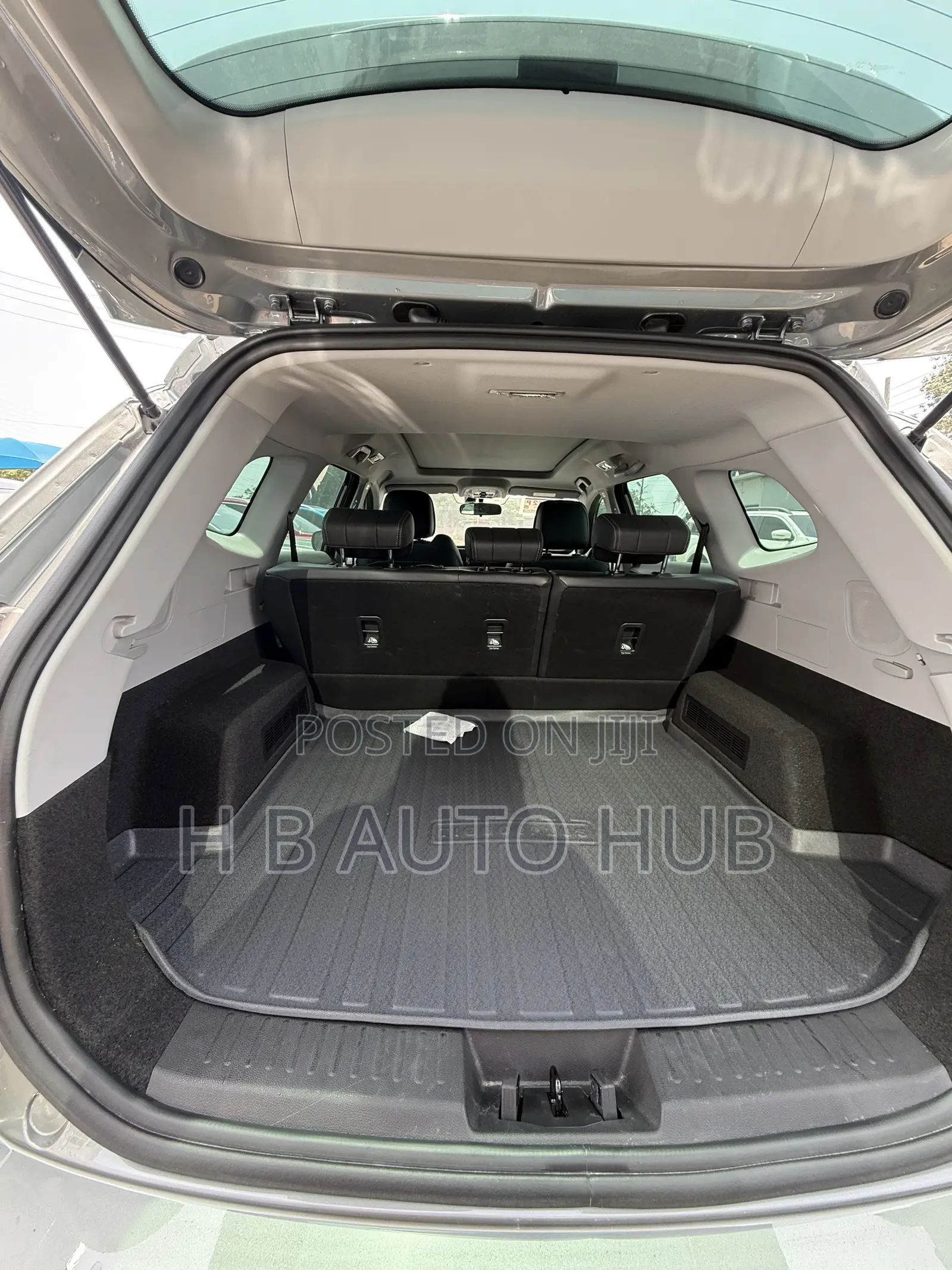 New Chery Tiggo 8 2023 Gray