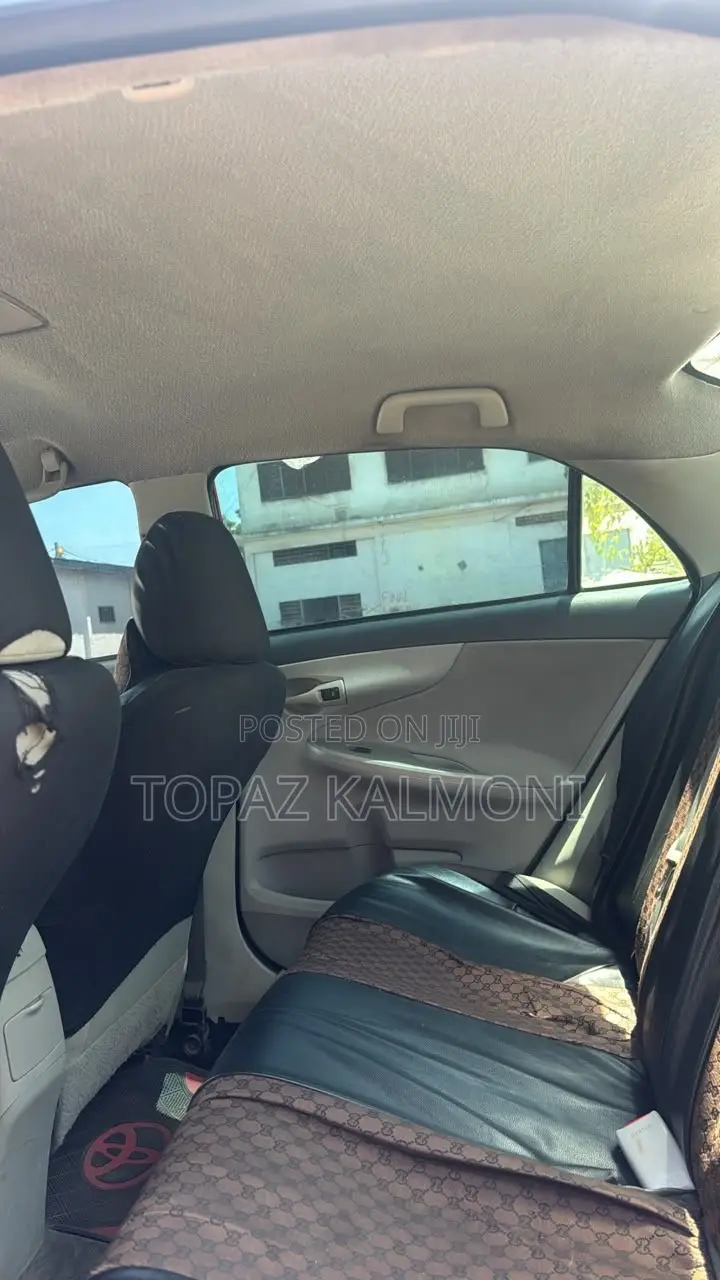Toyota Corolla 2013 Red