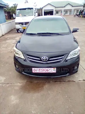 Toyota Corolla Altis 2013 Black