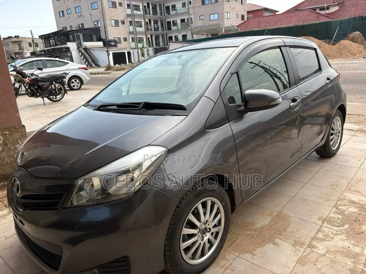 Toyota Vitz 2013 Gray