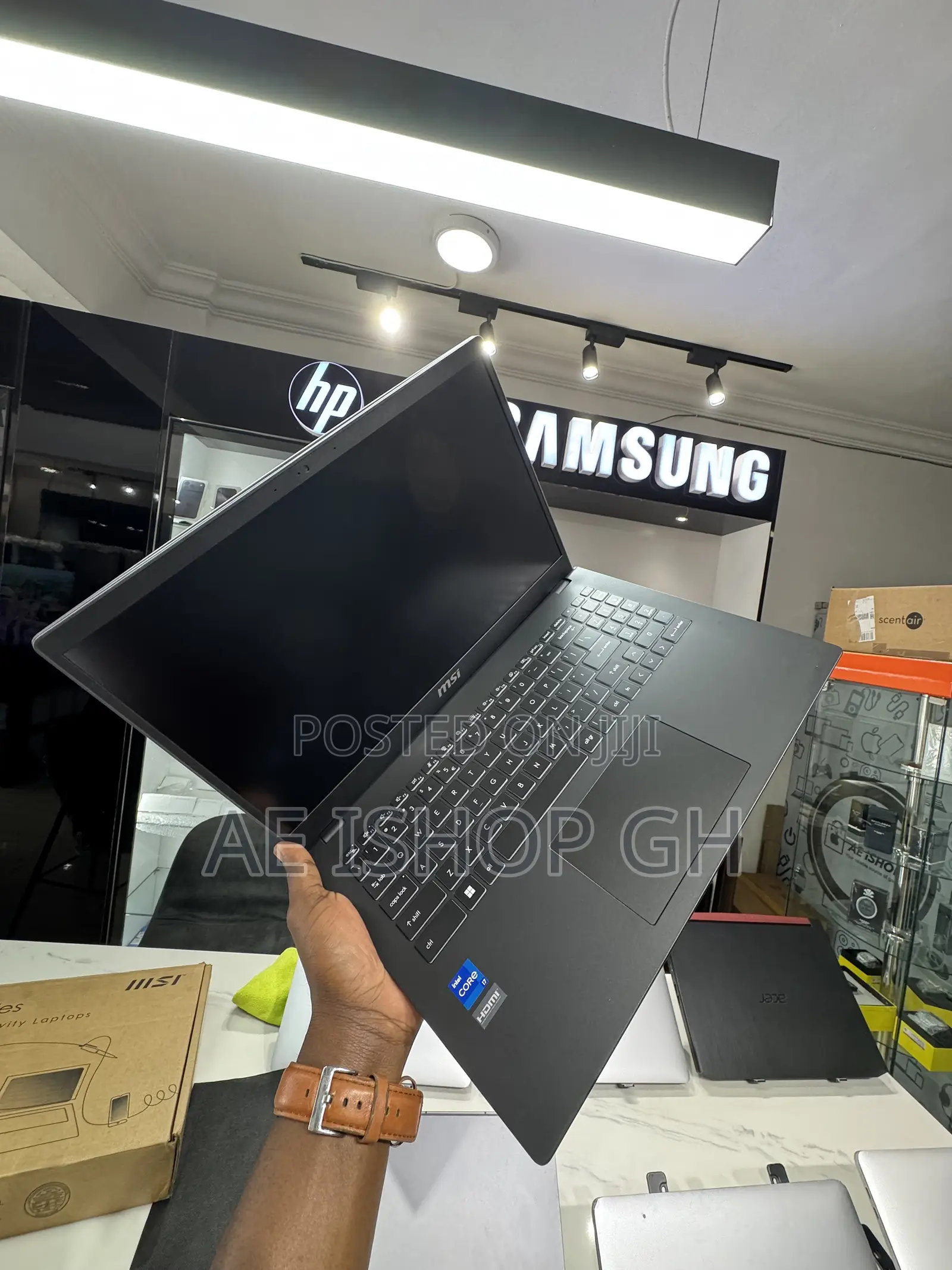 New Laptop MSI 16GB Intel Core i7 SSD 512GB