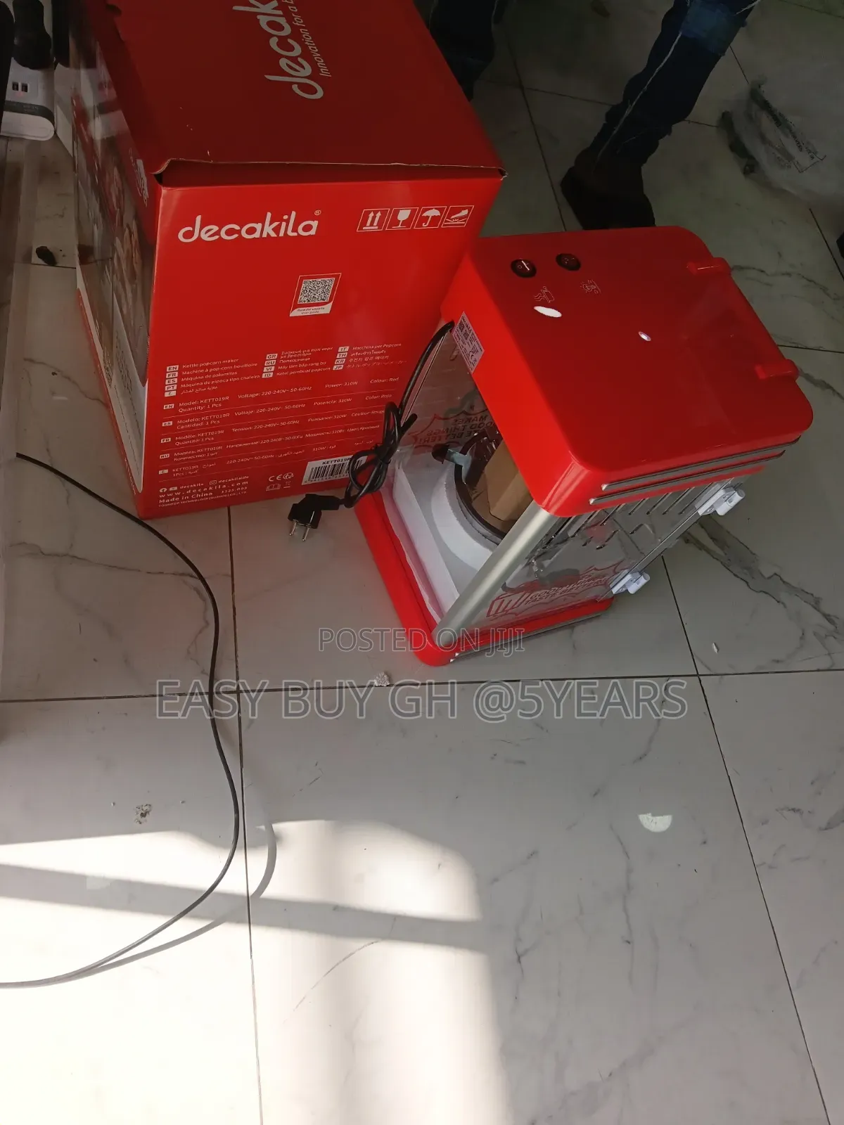 Ultimate Movie Night: 10-Cup Popcorn Maker