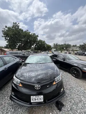 Toyota Camry SE Sport 4dr Sedan w/Prod. End 11/13 (2.5L 4cyl 6A) 2014