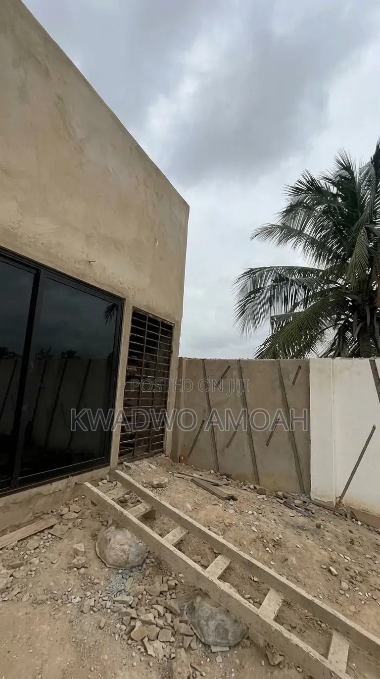 2bdrm House in Pokuase for sale