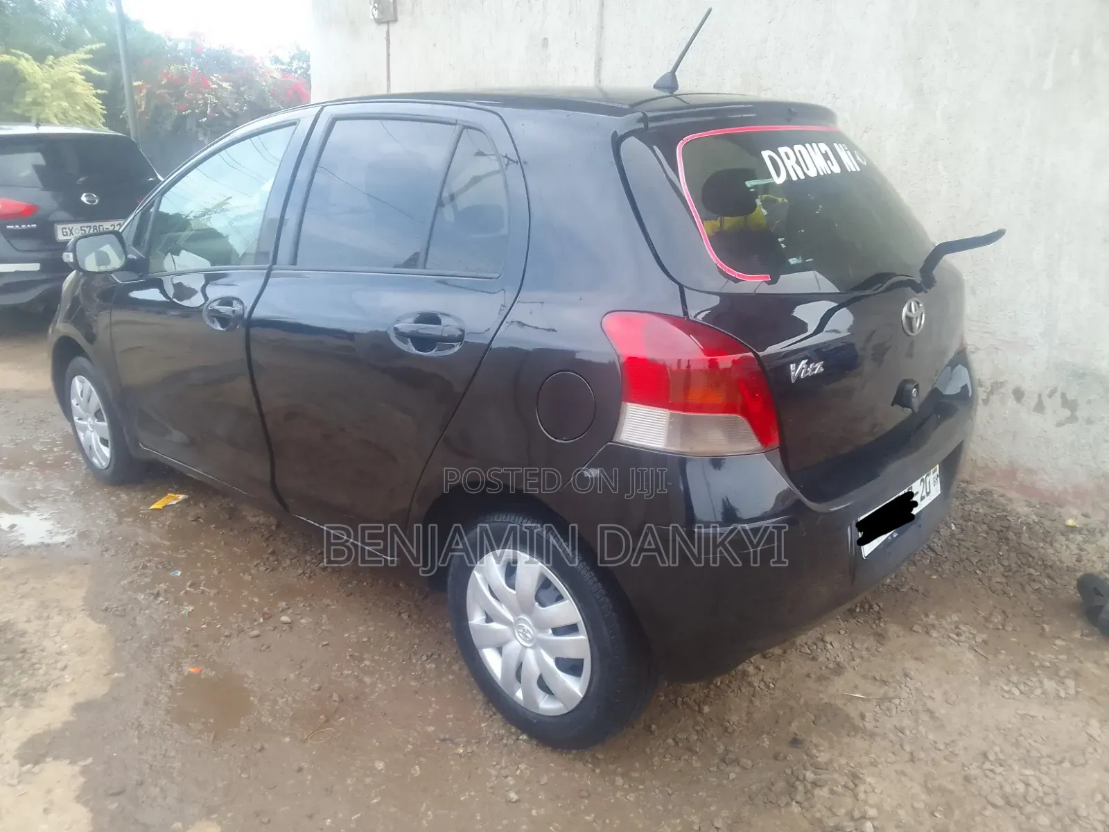 Toyota Vitz 2010 Black