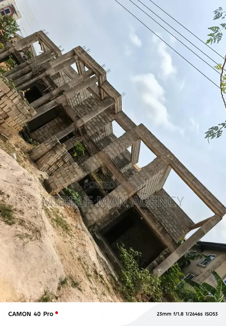 5bdrm House in Middle Man Agency, Kumasi Metropolitan for sale