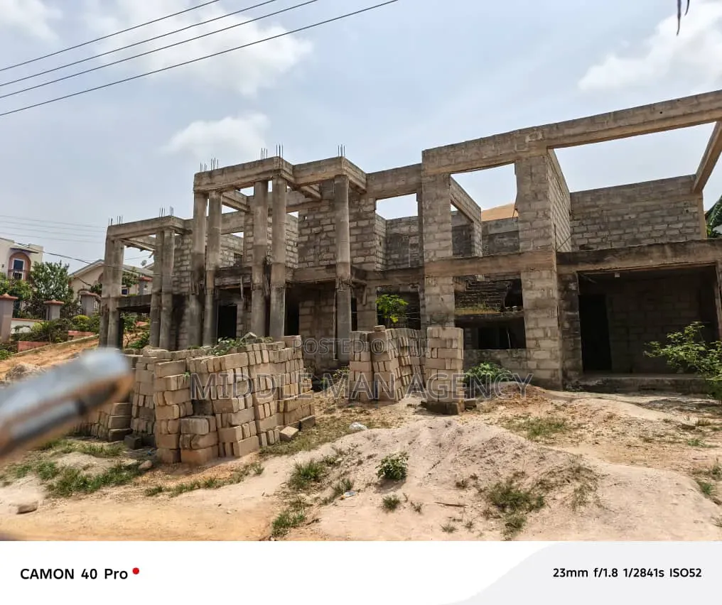 5bdrm House in Middle Man Agency, Kumasi Metropolitan for sale