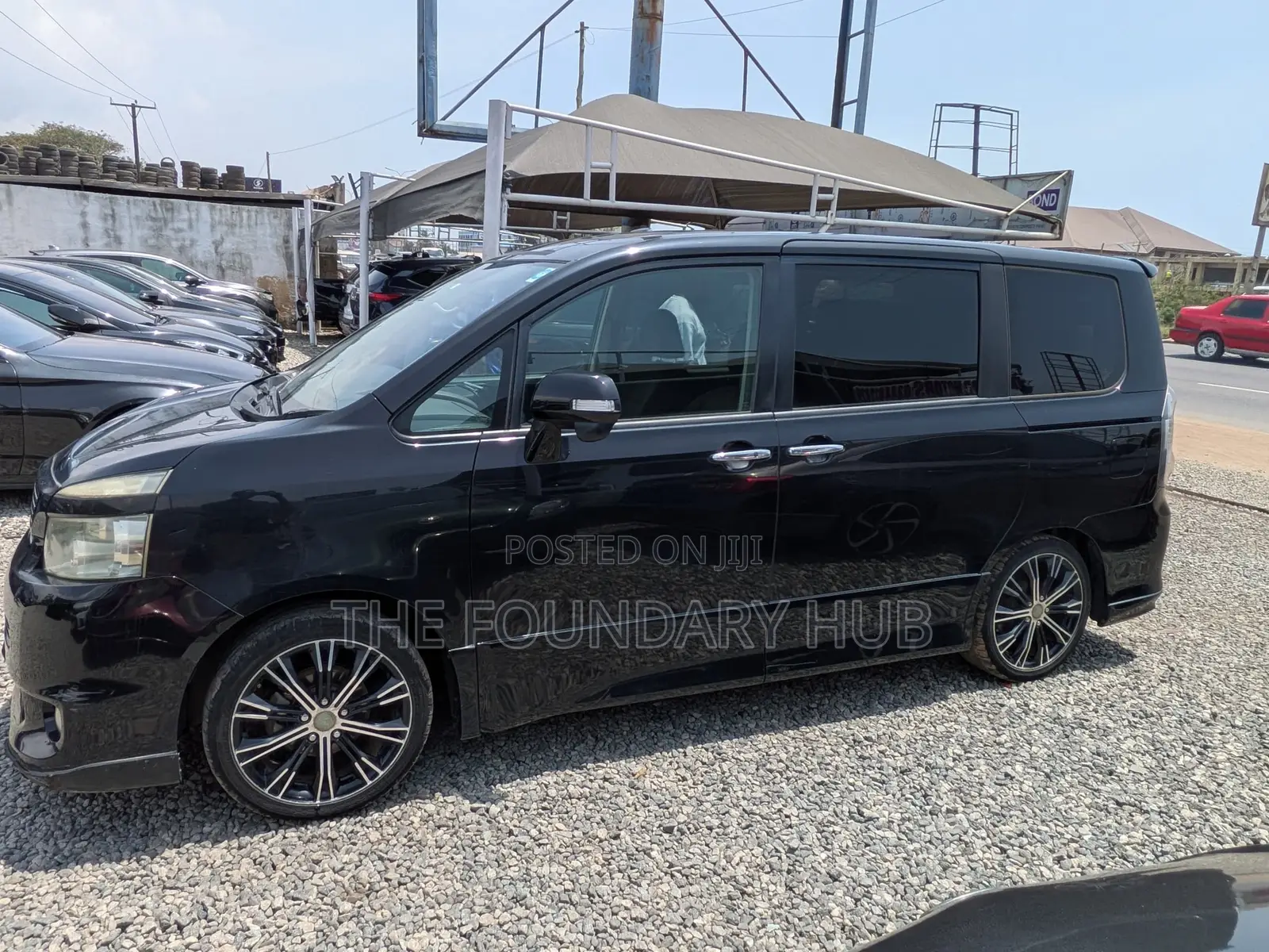 Toyota Voxy X 4WD 8-Seater 2010 Black