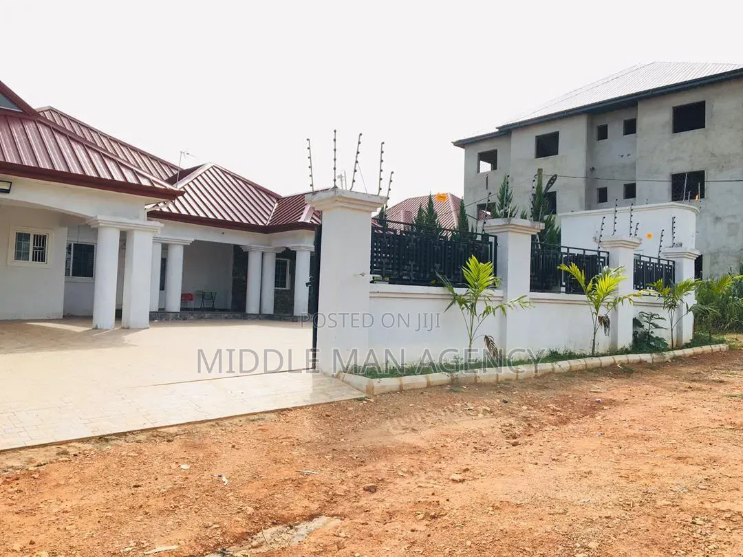 Furnished 4bdrm House in Middle Man Agency, Kumasi Metropolitan