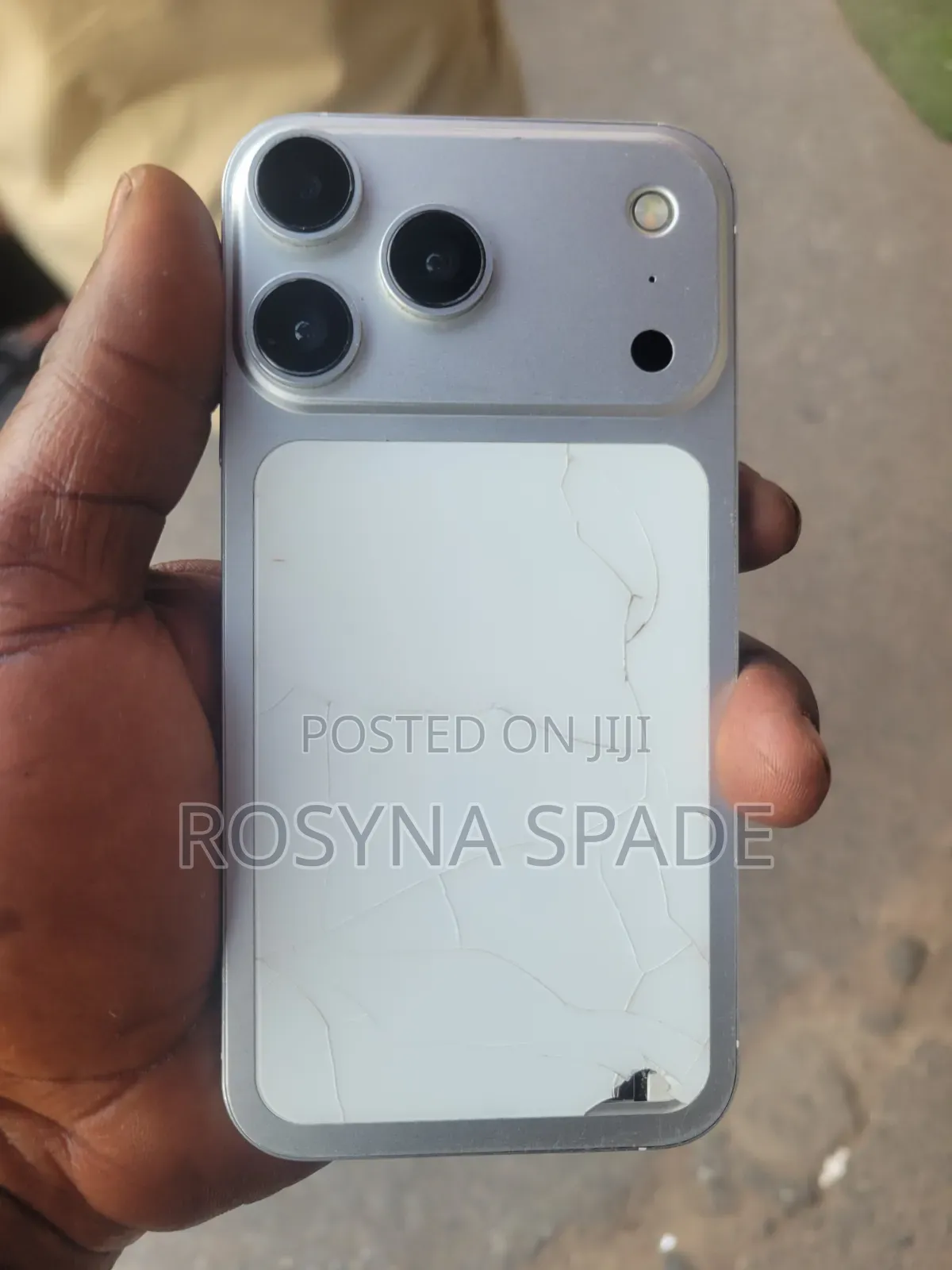 Apple iPhone XR 64 GB White