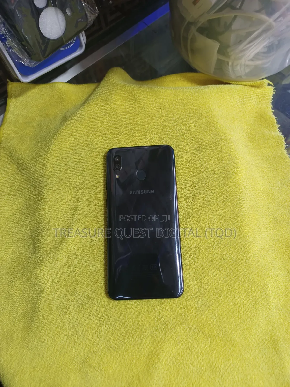 Samsung Galaxy A30 32 GB Black