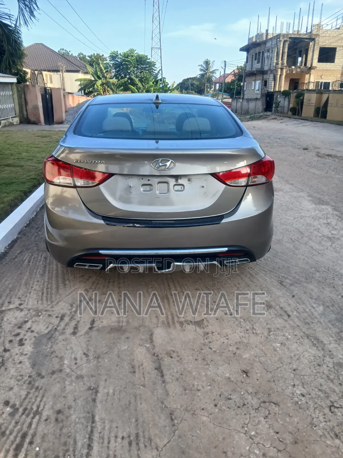 Hyundai Elantra 2013 Brown