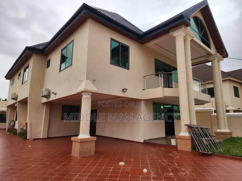 Furnished 6bdrm Mansion in Middle Man Agency, Kumasi Metropolitan