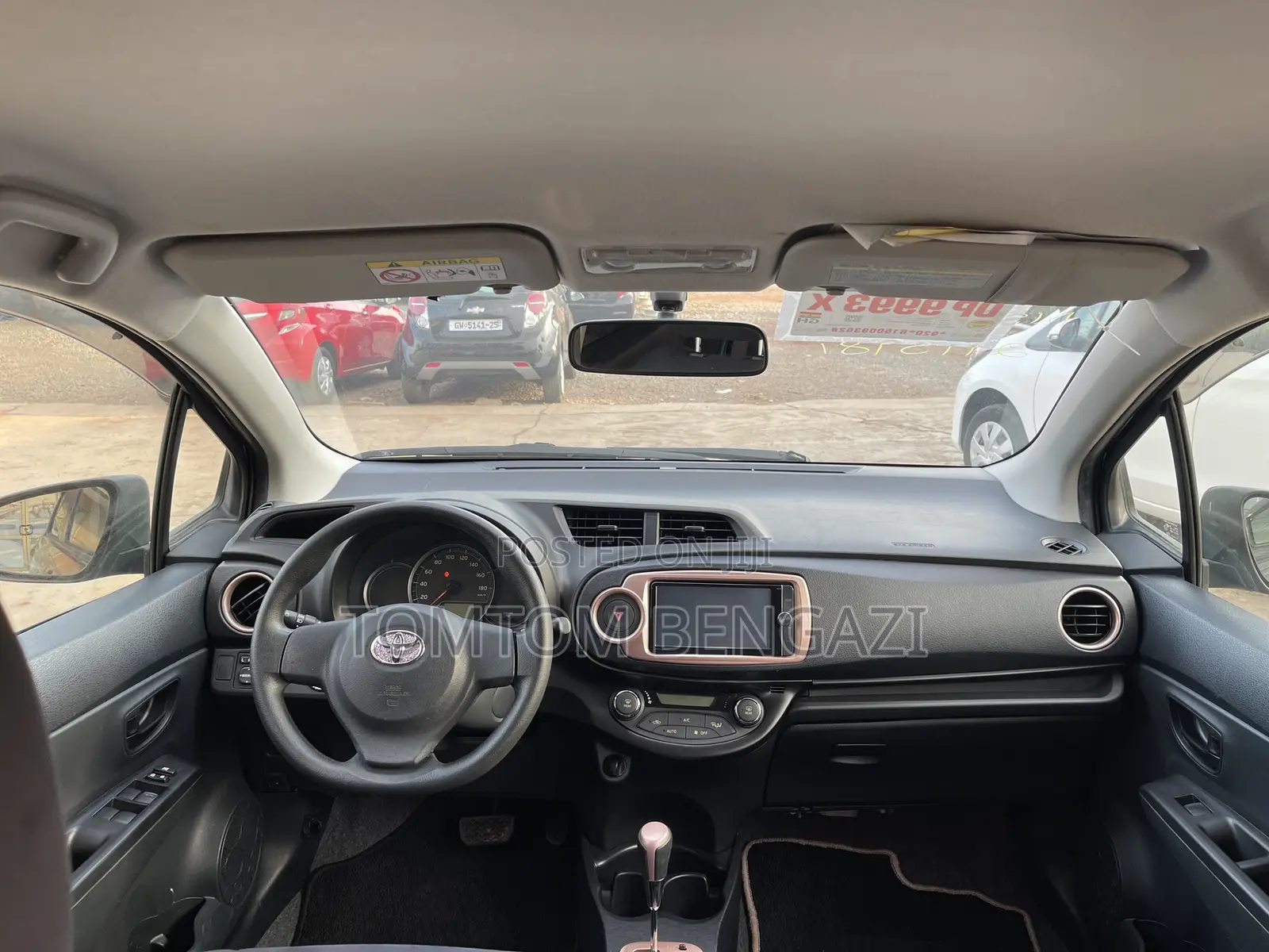 Toyota Vitz 1.3 FWD 5dr 2013 Burgundy