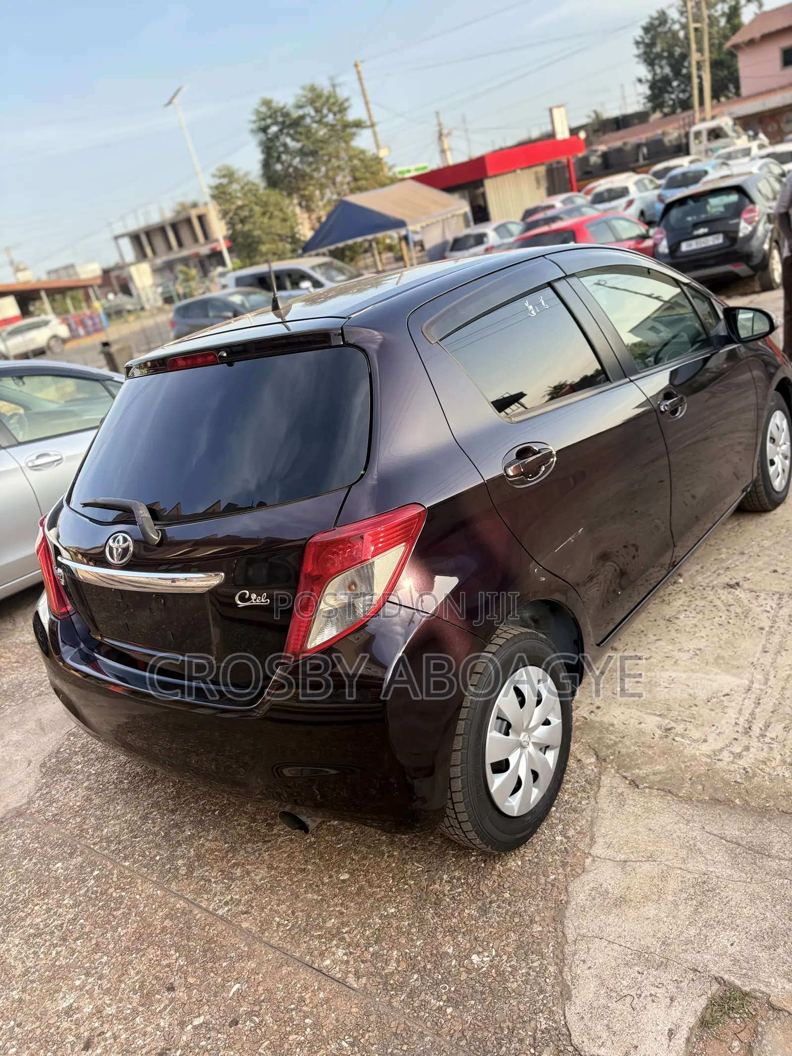 Toyota Vitz 1.3 FWD 5dr 2013 Black