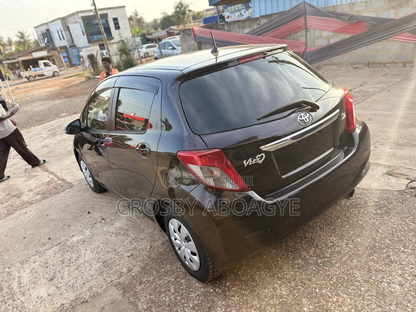 Toyota Vitz 1.3 FWD 5dr 2013 Black