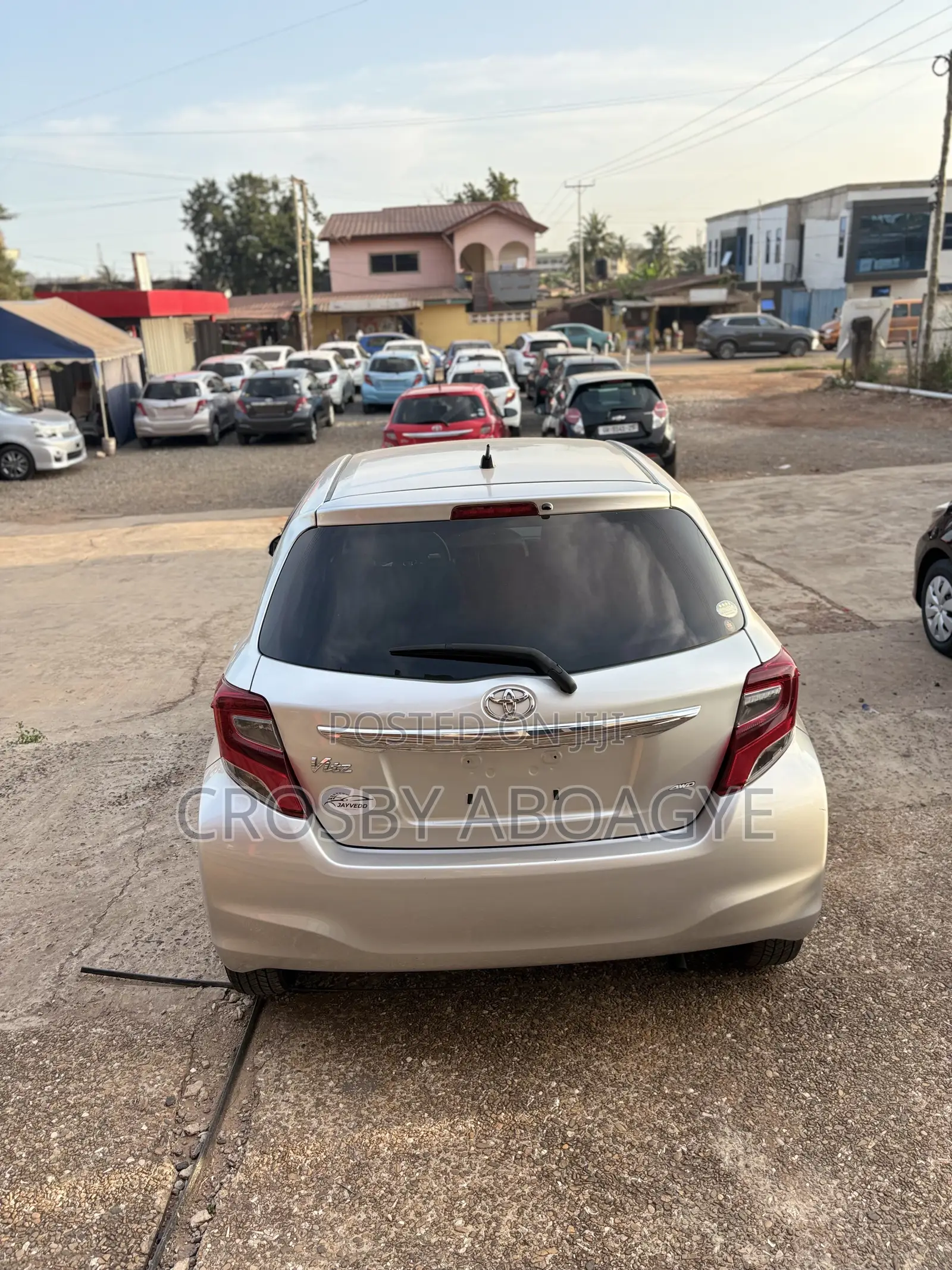 Toyota Vitz 1.3 FWD 5dr 2015 Silver