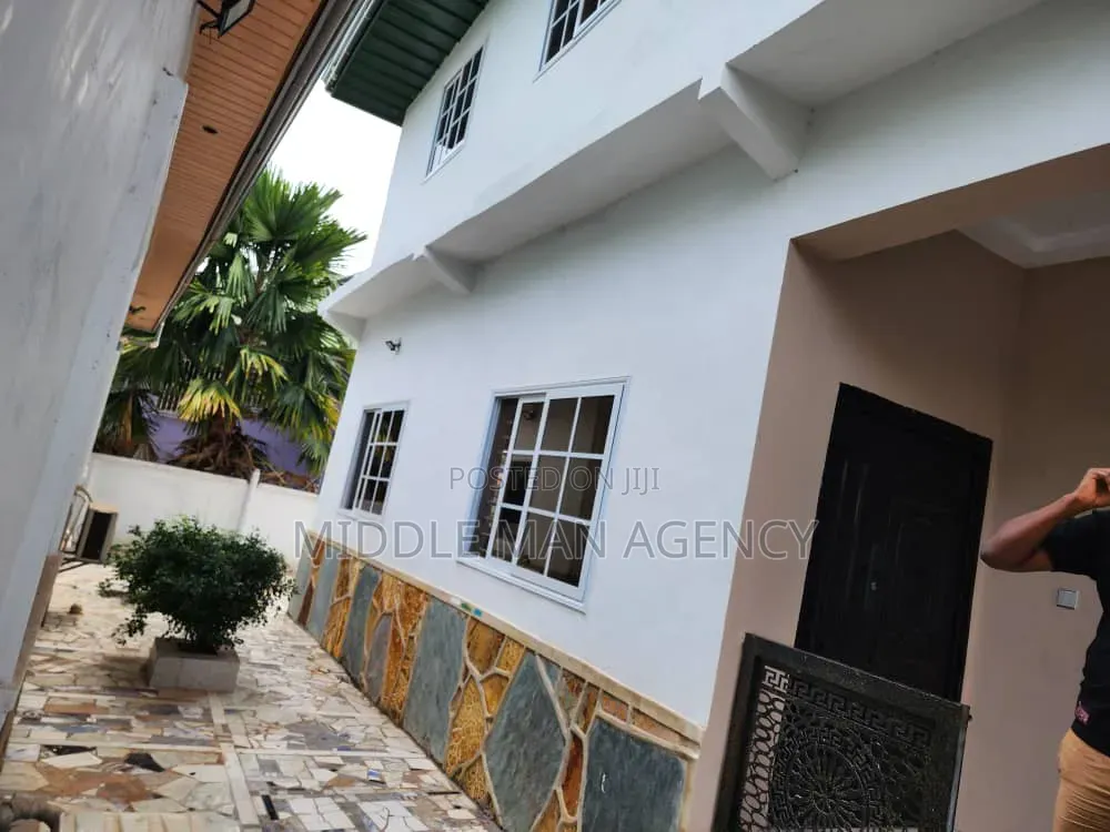 Furnished 6bdrm Mansion in Middle Man Agency, Kumasi Metropolitan