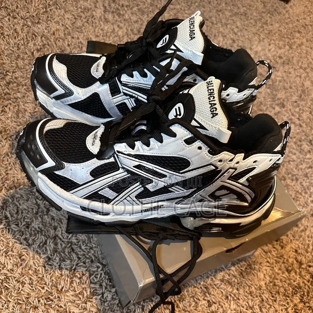 Balenciaga Runner