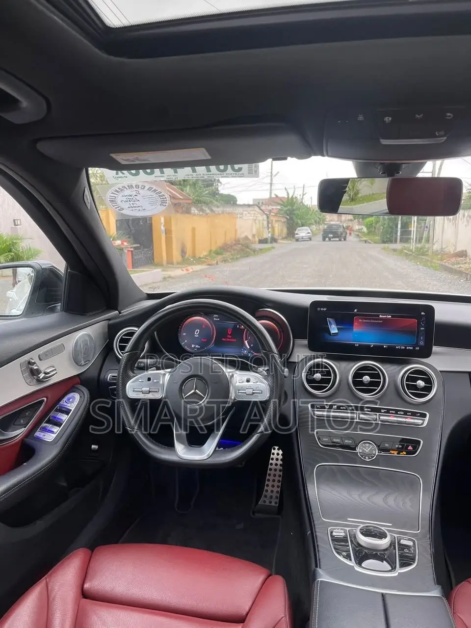 Mercedes-Benz C300 2021 White