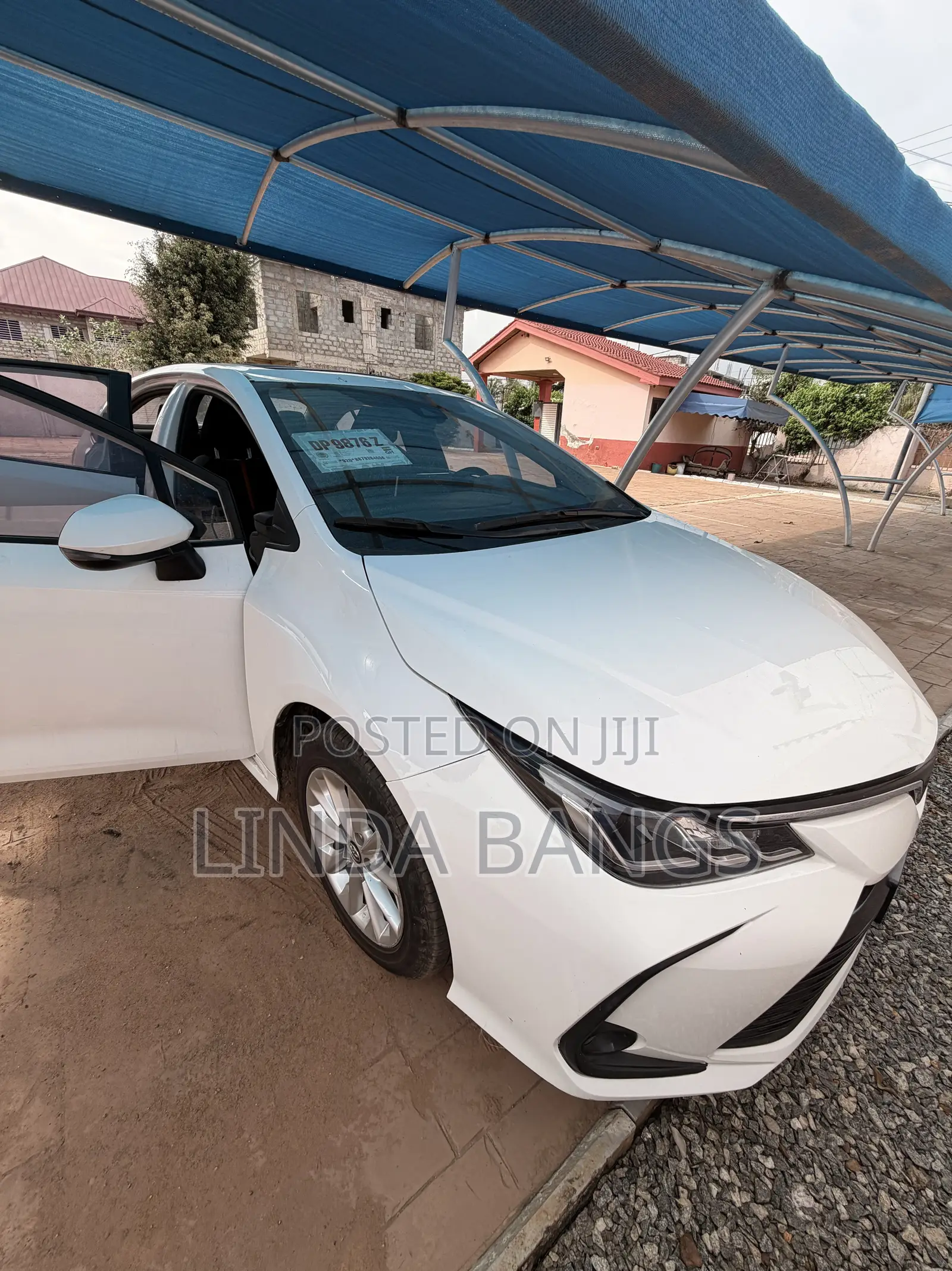 Toyota Corolla 2022 White