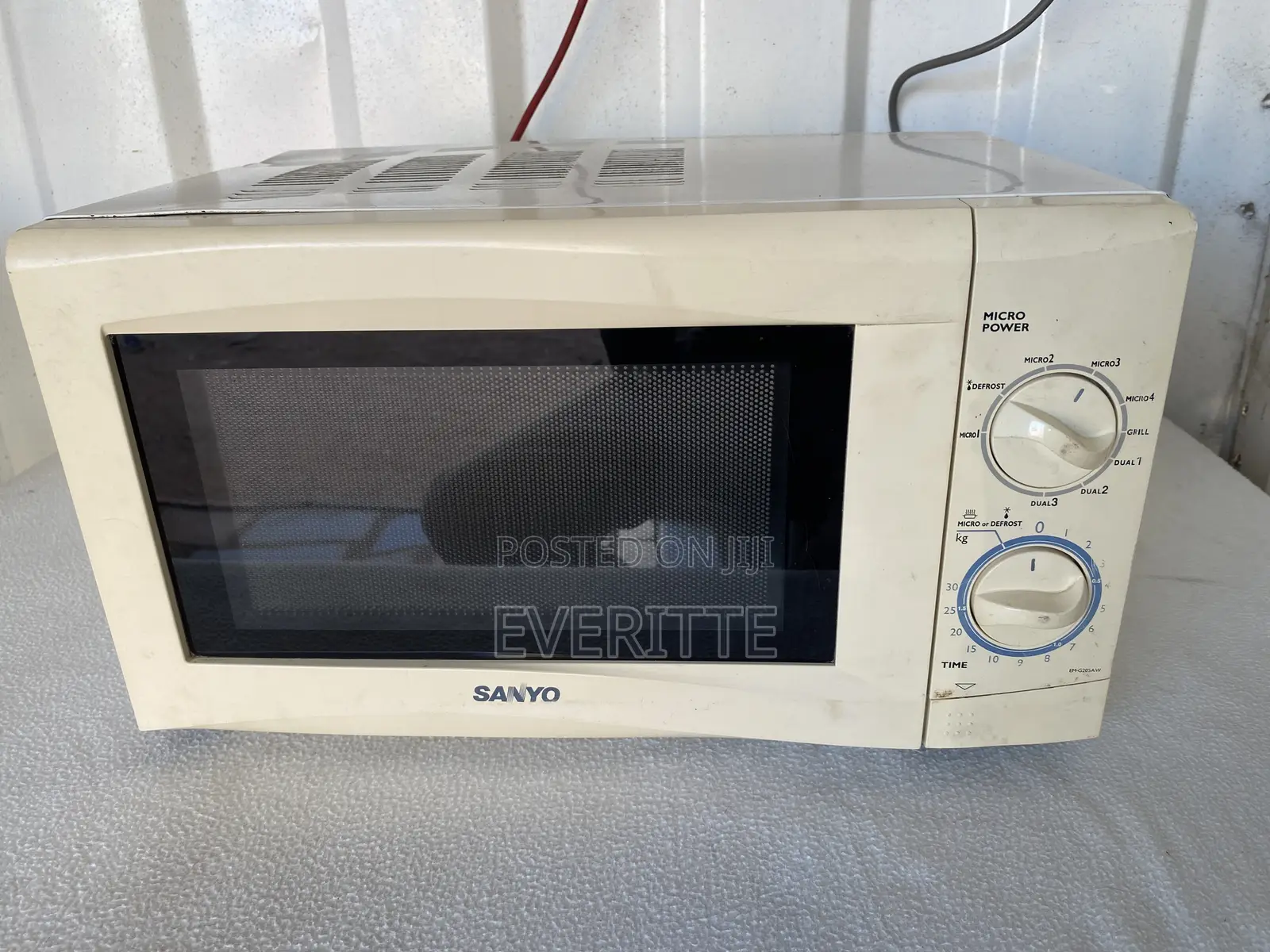SANYO Microwave Oven With Grill Perfectly Working