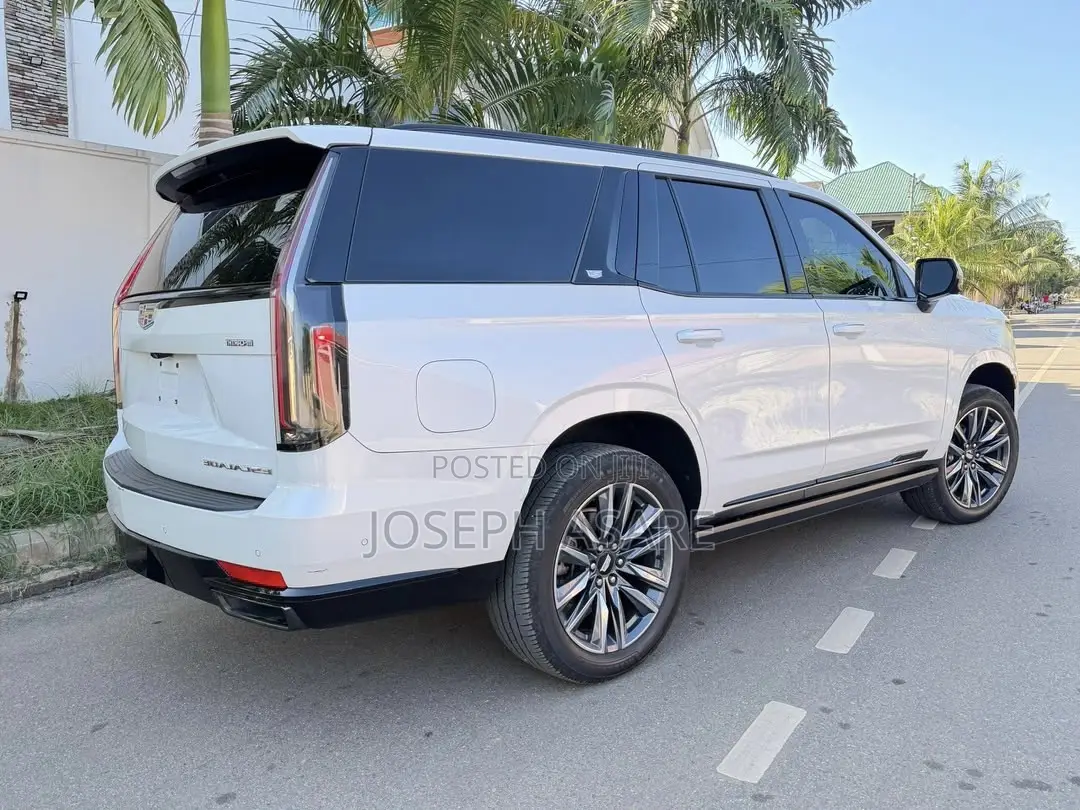Cadillac Escalade 2022 White