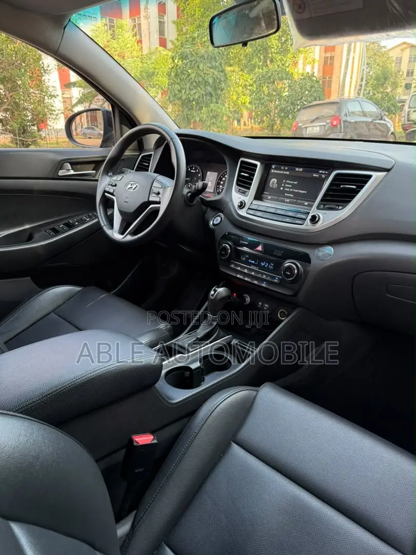 Hyundai Tucson Limited AWD 2016 Black