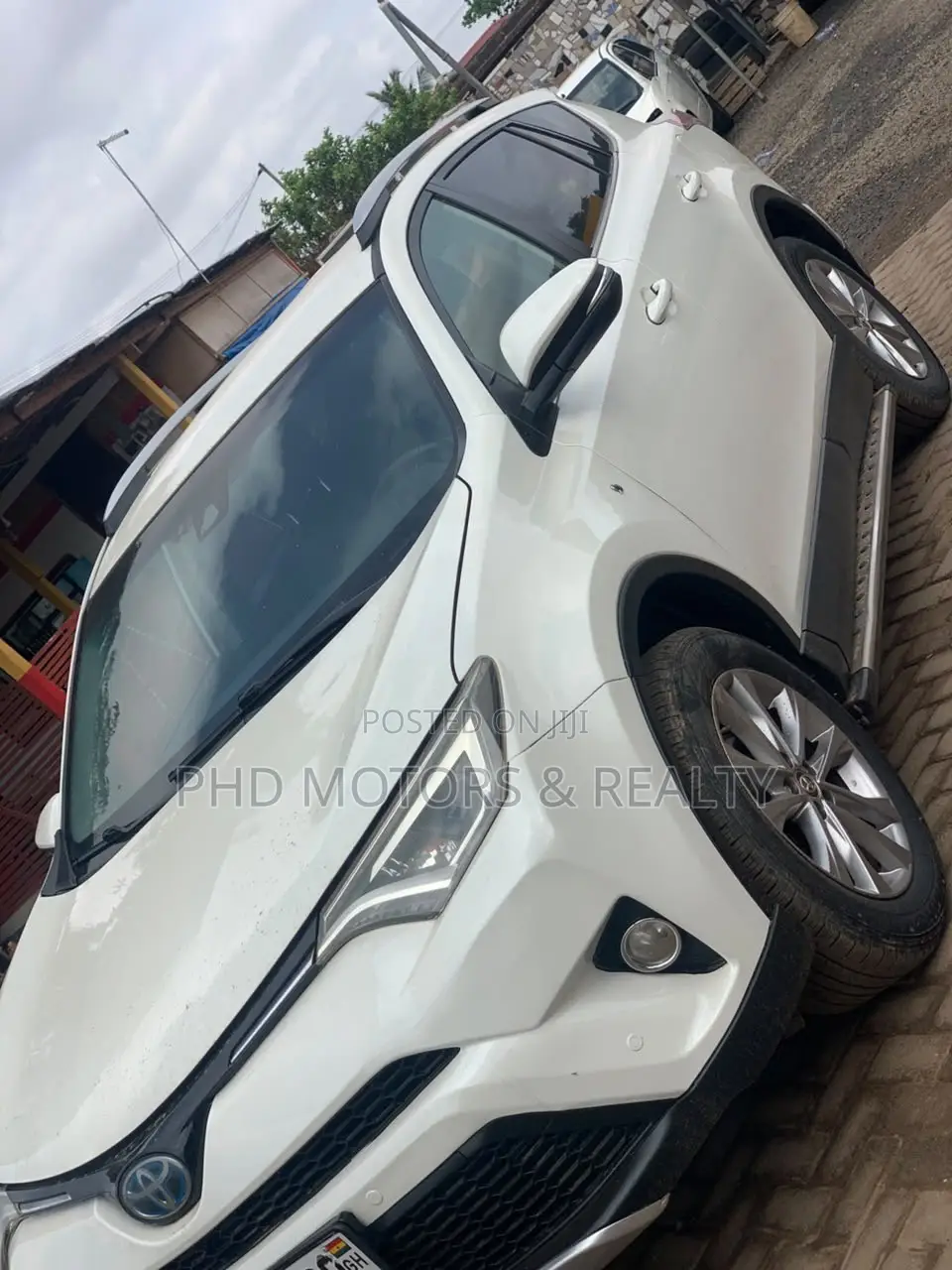 Toyota RAV4 SE 4dr SUV (2.5L 4cyl 6A) 2018 White