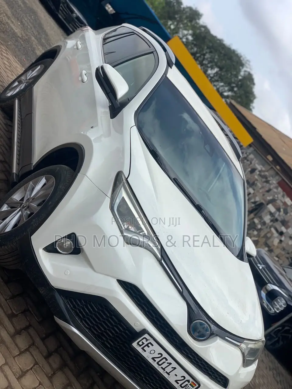 Toyota RAV4 SE 4dr SUV (2.5L 4cyl 6A) 2018 White