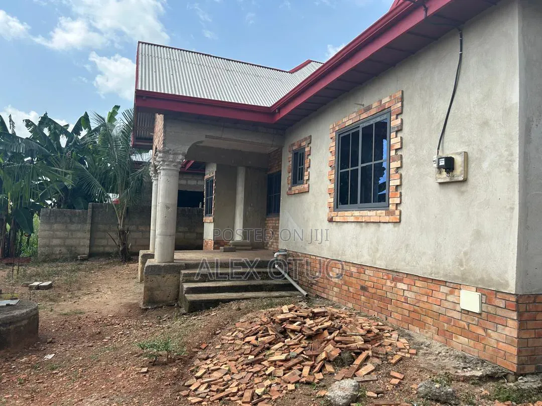 3bdrm House in Alex Otuo Properties, Kumasi Metropolitan for sale
