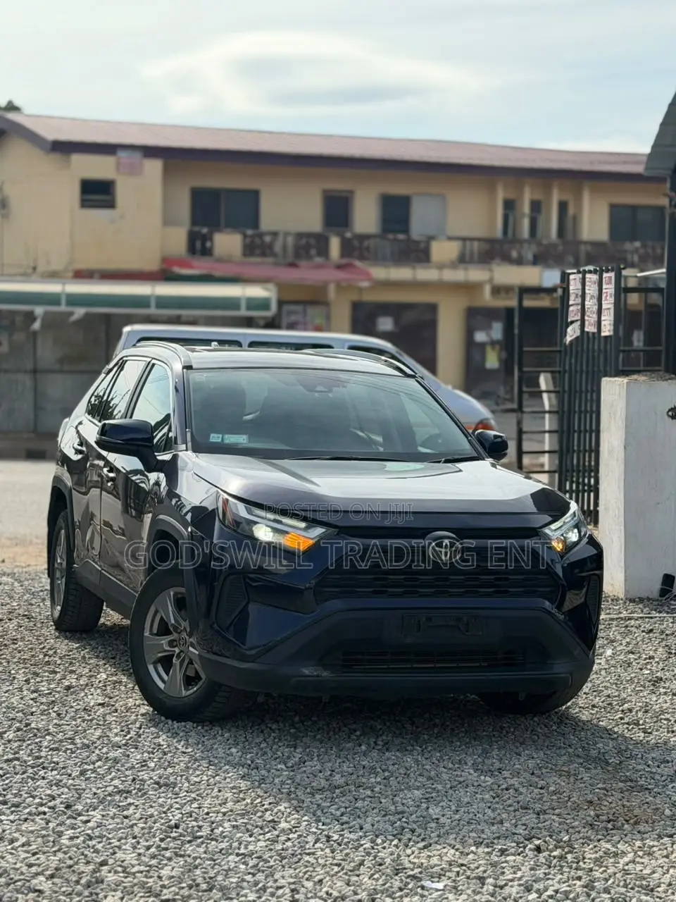 Toyota RAV4 XLE AWD 2024 Blue