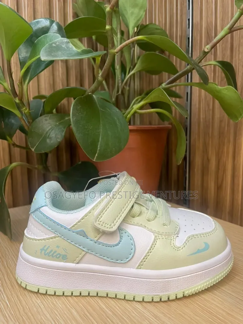 Kids' Premium Velcro Sneakers