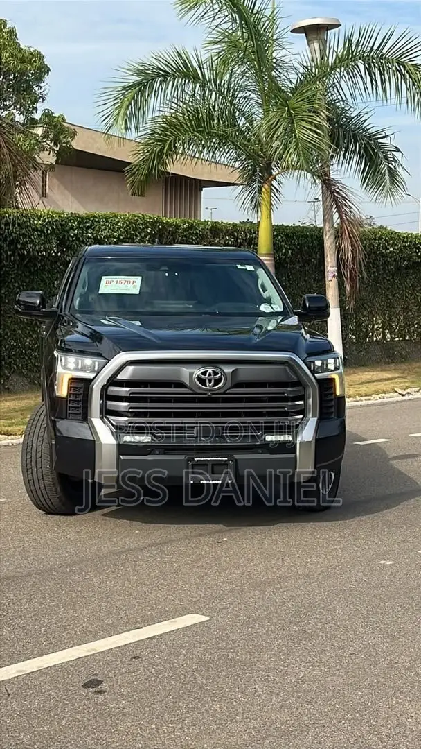 Toyota Tundra Limited 2022 Black
