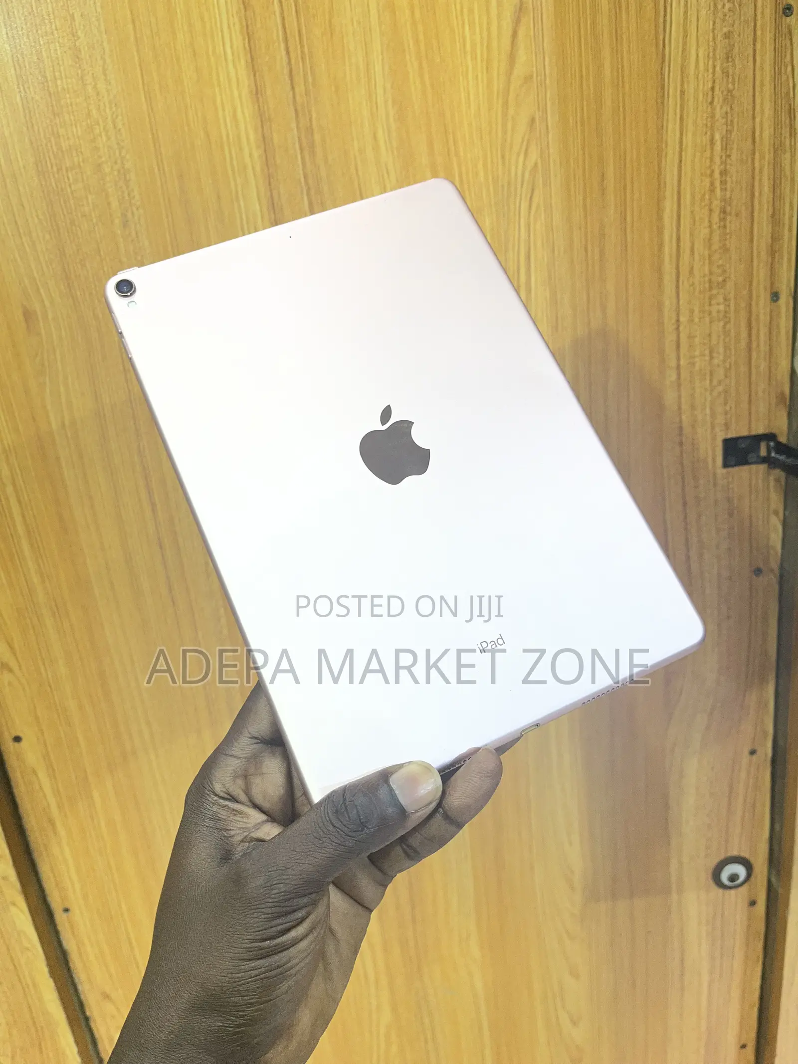 Apple iPad Pro 10.5 (2017) 64 GB Yellow