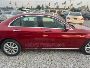 Mercedes-Benz C300 2020 White