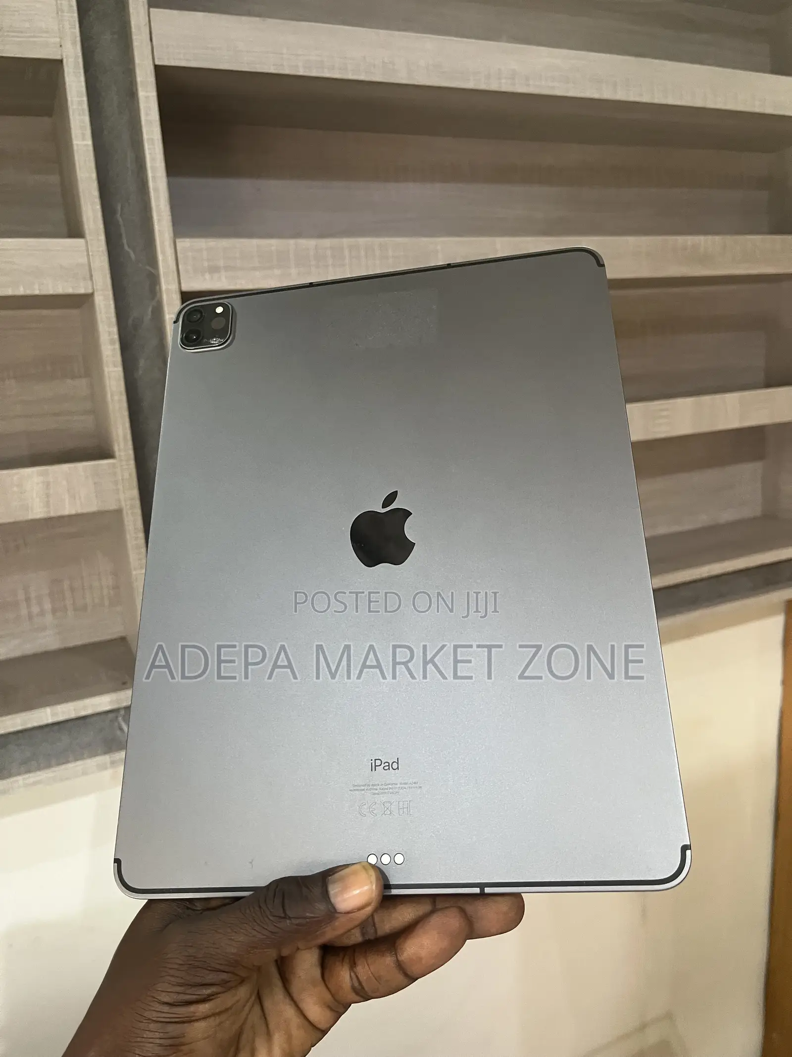 Apple iPad Pro 12.9 (2022) 512 GB Gray