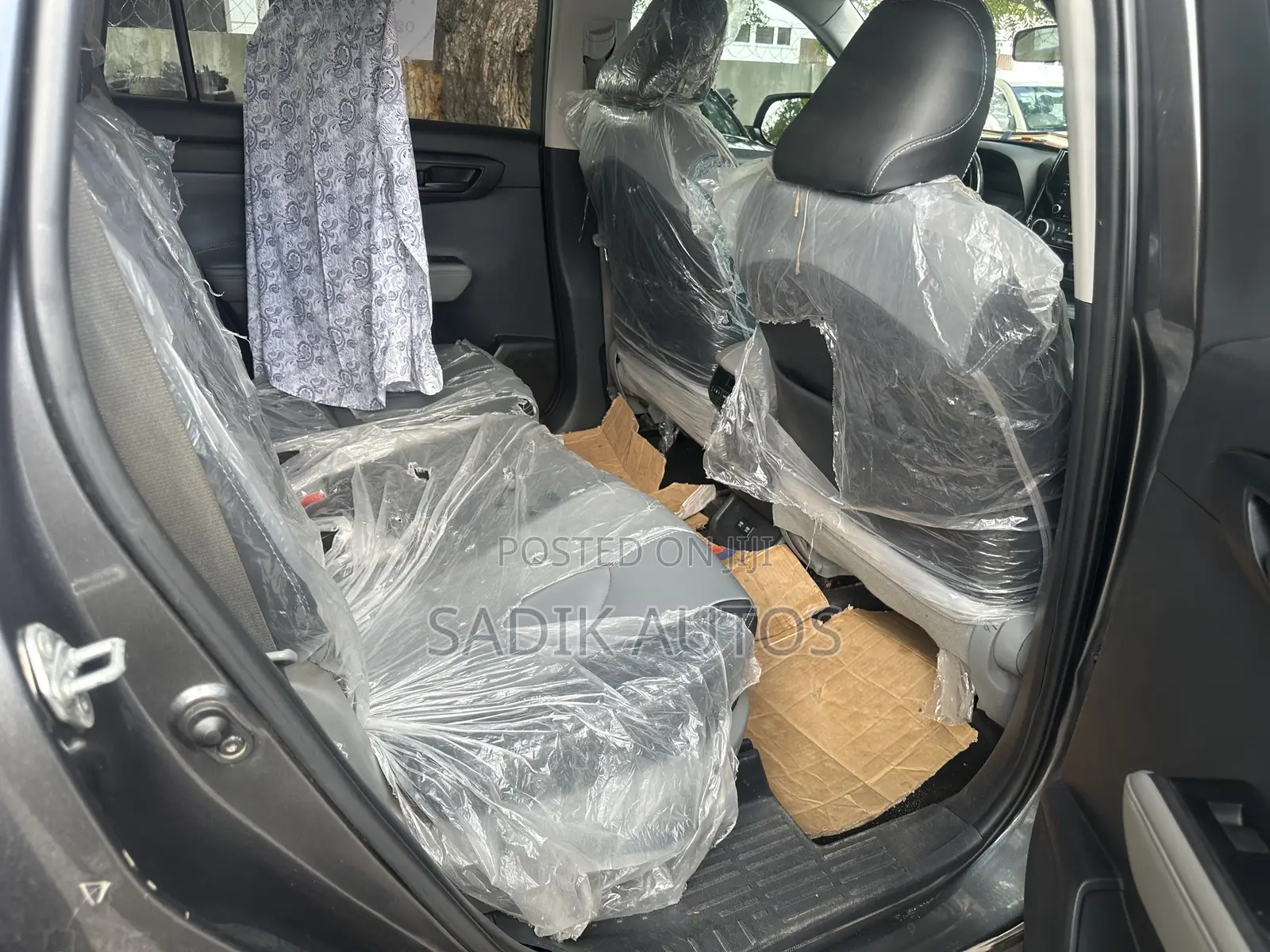 Toyota Highlander XLE 2021 Gray