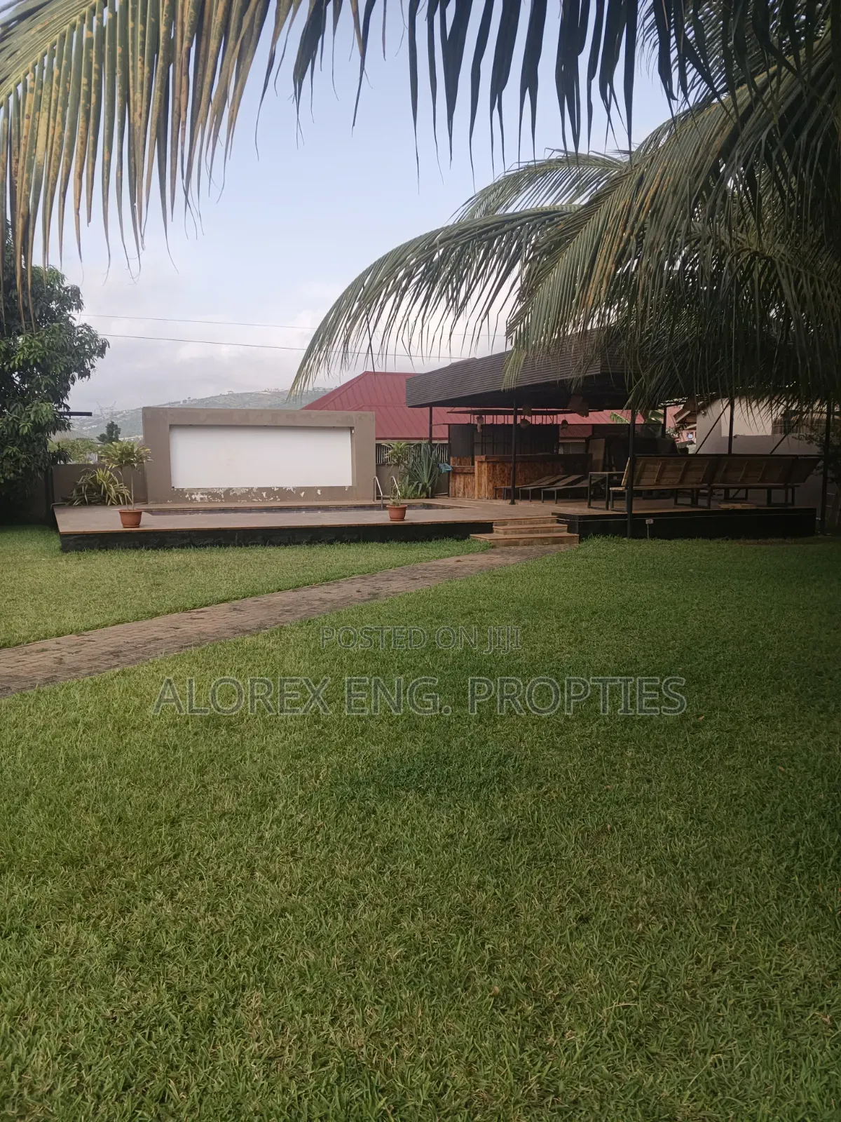 1bdrm Apartment in Oyarifa, Ghana Flag for rent