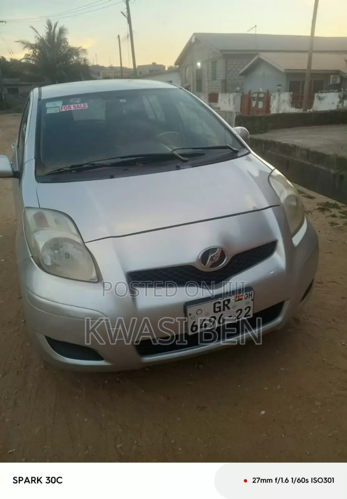 Toyota Vitz 2010 Gray
