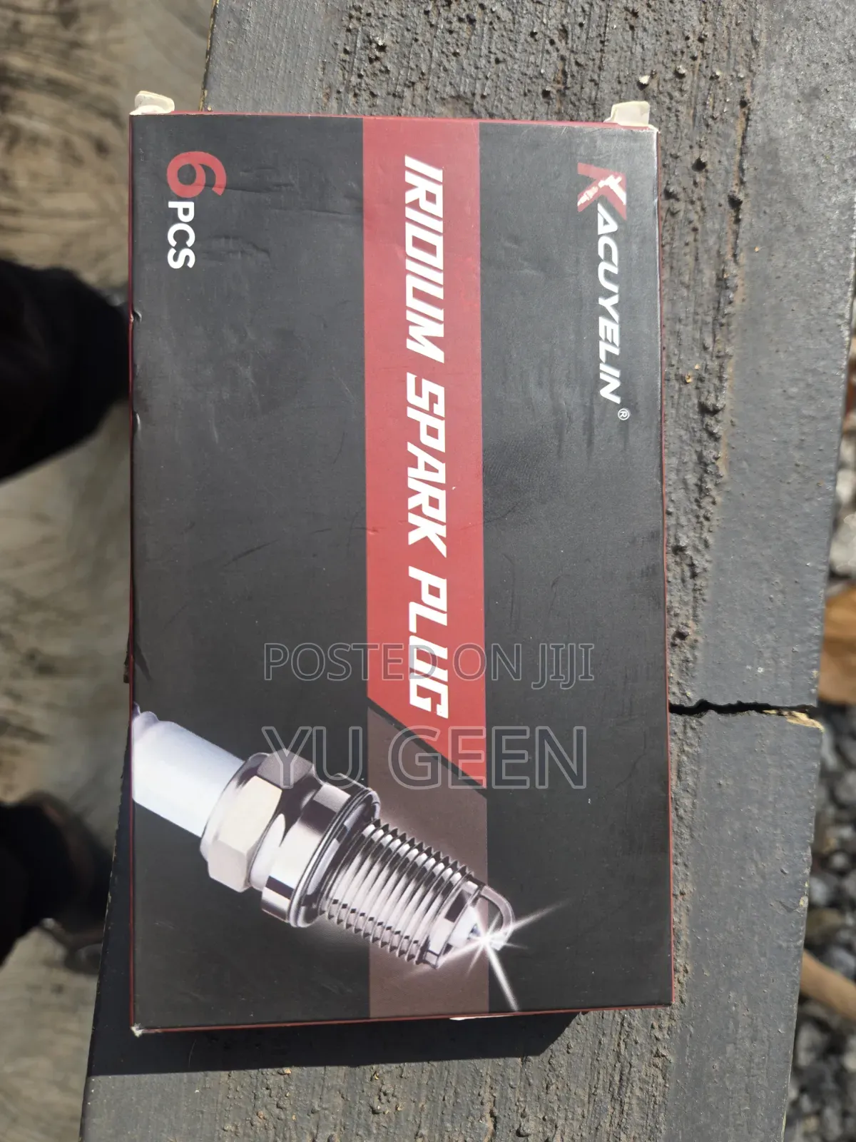 Brand New Spark Plugs Set for Toyota Camry, RAV4, Highlander