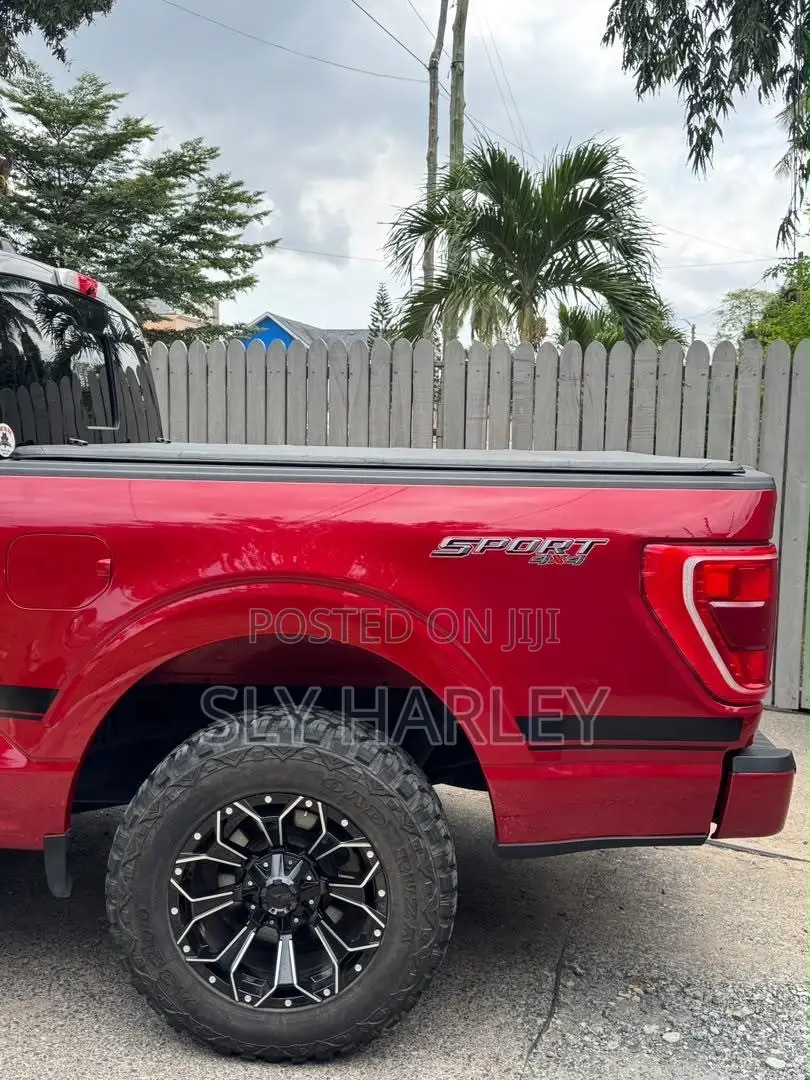 Ford F-150 XLT 2021 Red
