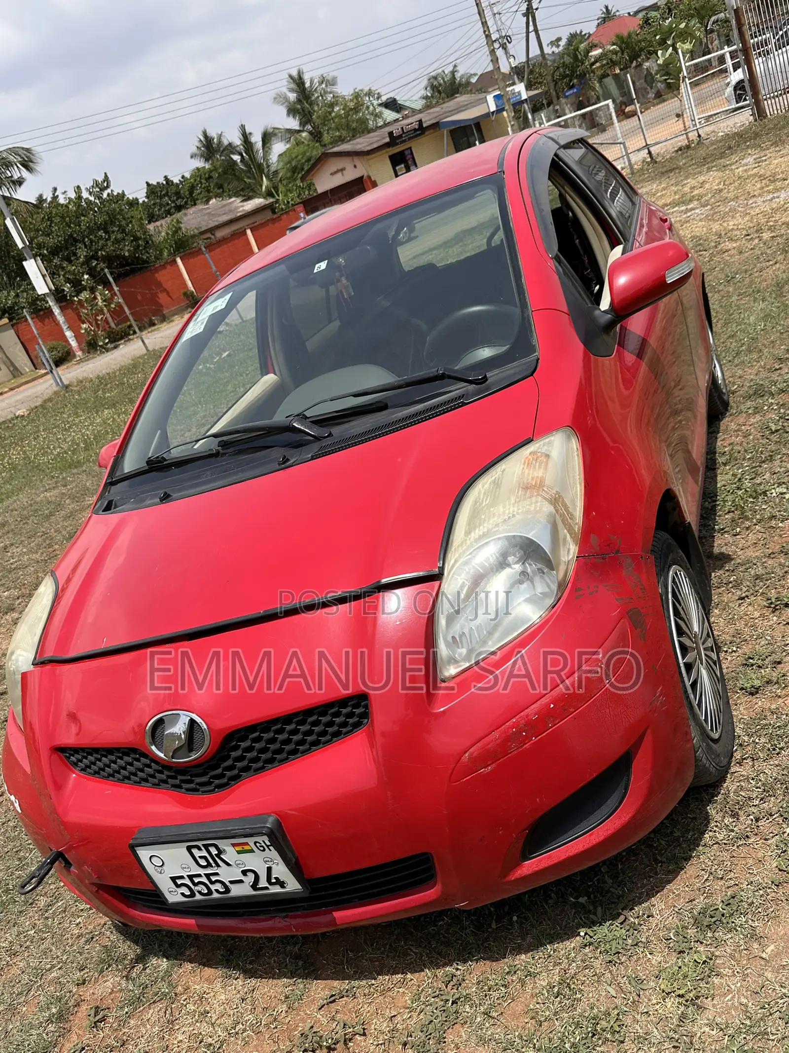 Toyota Vitz 2010 Red