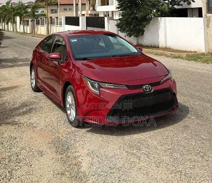 Toyota Corolla LE 2022 Red